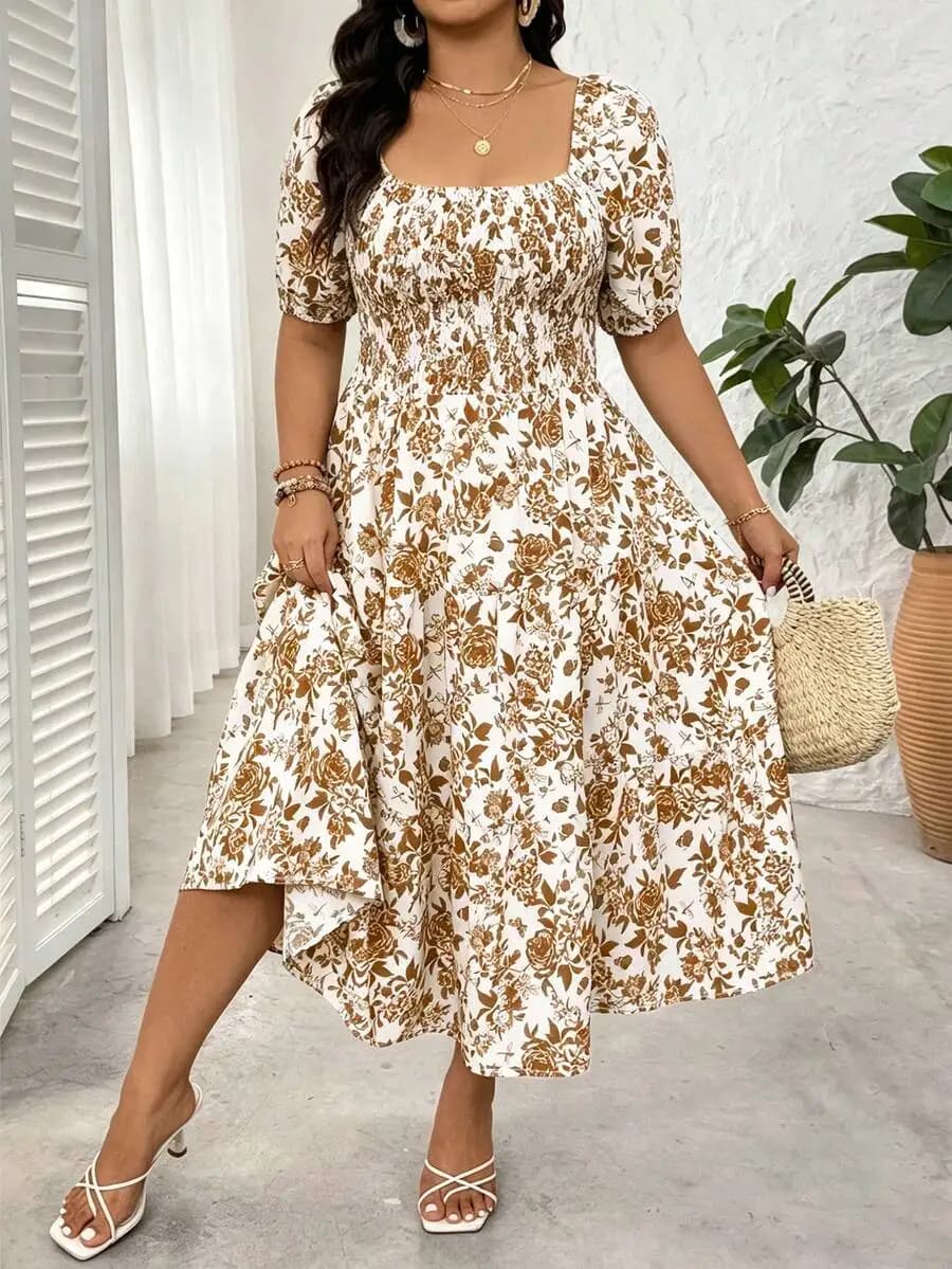 Abito midi estivo casual con stampa floreale e scollo quadrato, taglie forti