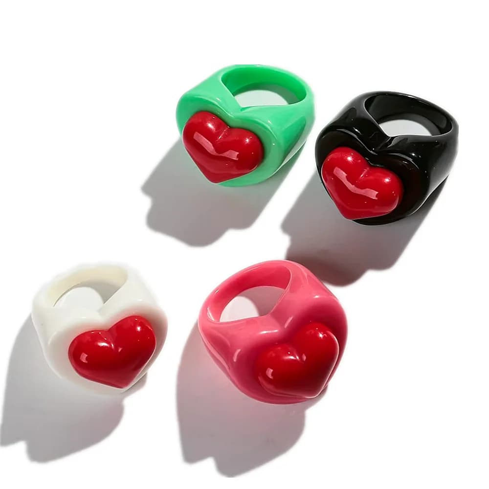 Nuovi anelli acrilici a forma di cuore d'amore per le donne Simpatico anello coreano in resina geometrica grande a forma di cuore rosso Regali di gioielli di moda per ragazze