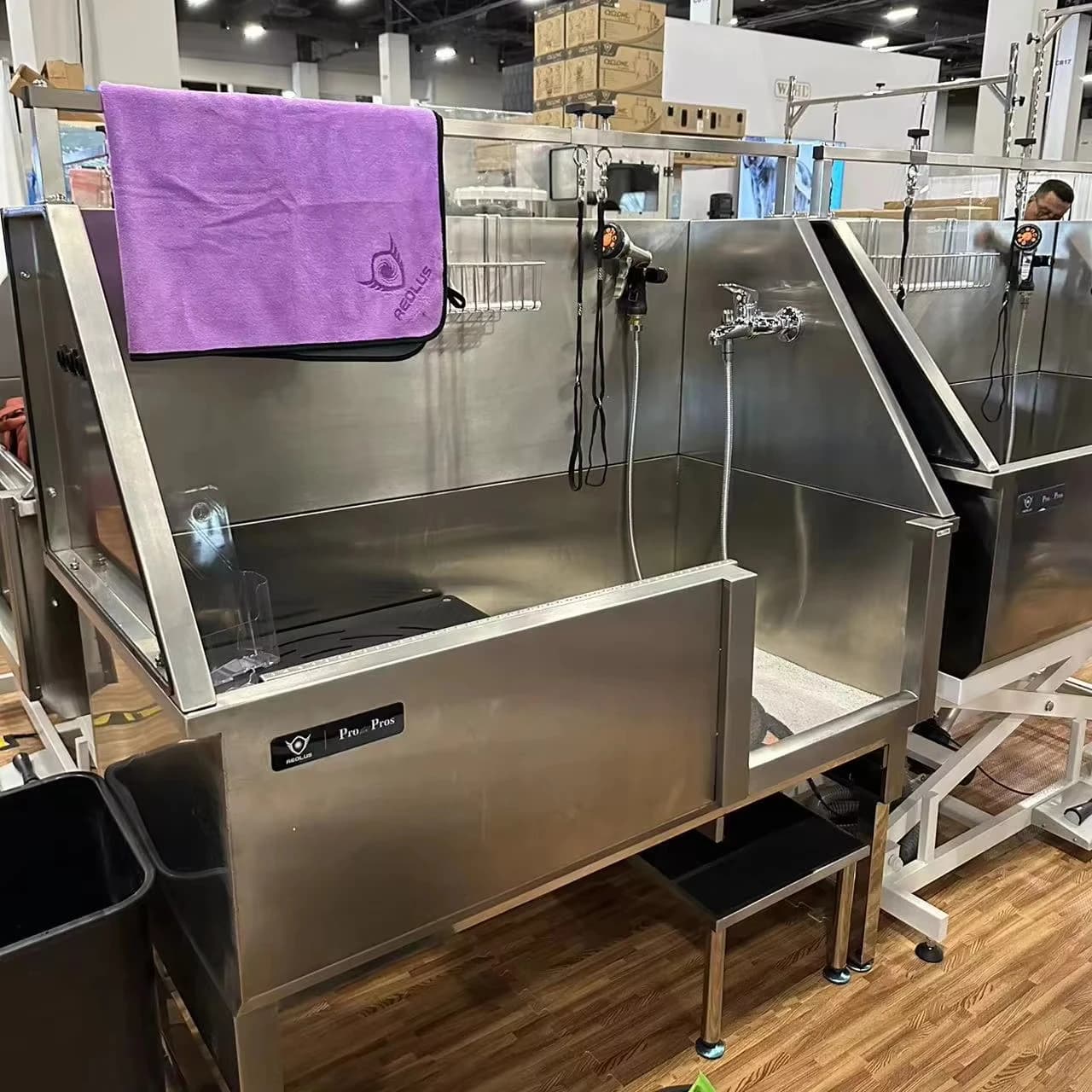 Stazione di lavaggio per cani Salone per animali Vasca da bagno multifunzione per animali domestici in acciaio inossidabile Vasca da bagno per toelettatura per cani di grandi dimensioni Vasca da bagno per gatti