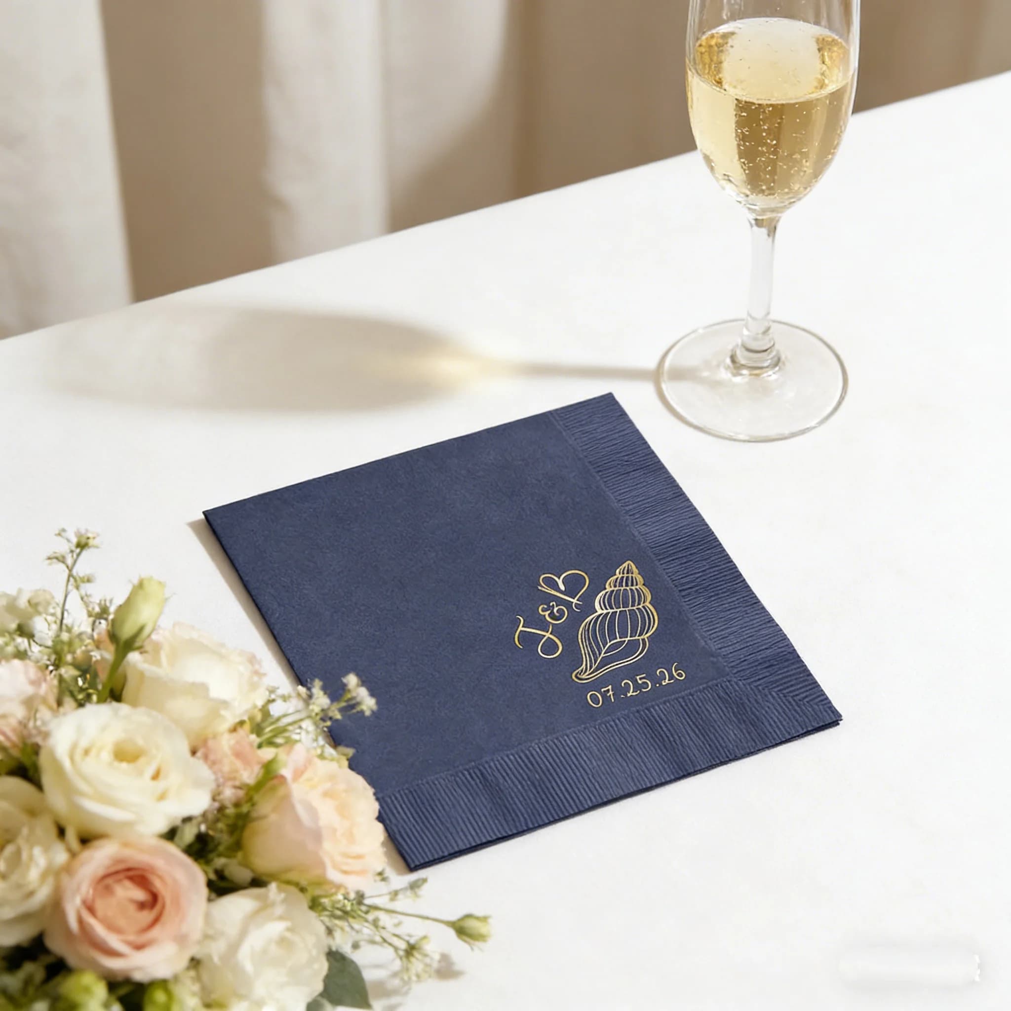 50 tovaglioli personalizzati con design a conchiglia, tovaglioli per matrimoni con monogramma personalizzato, tovaglioli per feste a tema nautico e spiaggia, tutte le misure