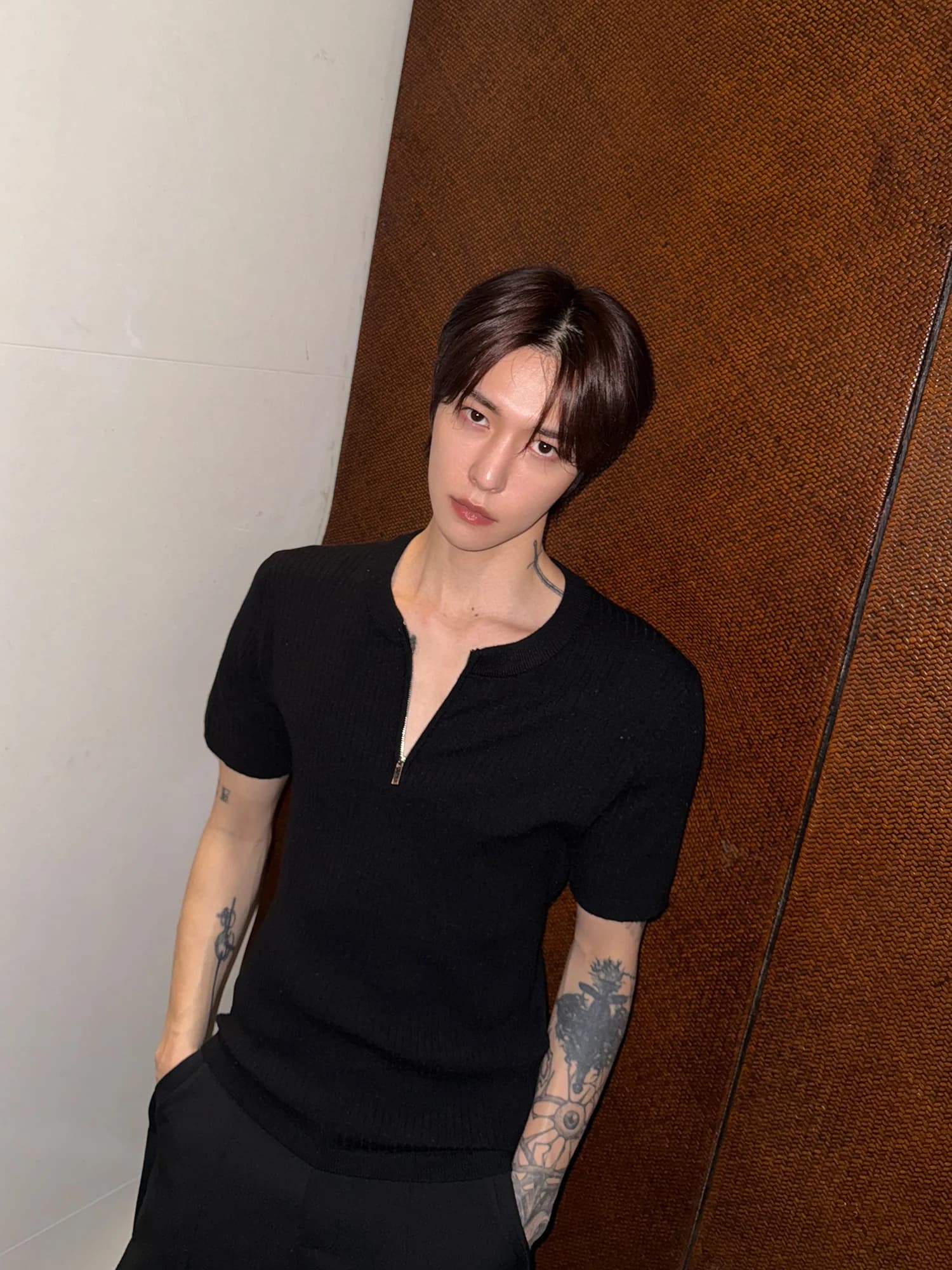 Cleanfit Men's Slim Fit V-Neck Zipper Pure Color Knitted Short Sleeve T-Shirt Casual Style Summer Fashion Basic Youth Trend