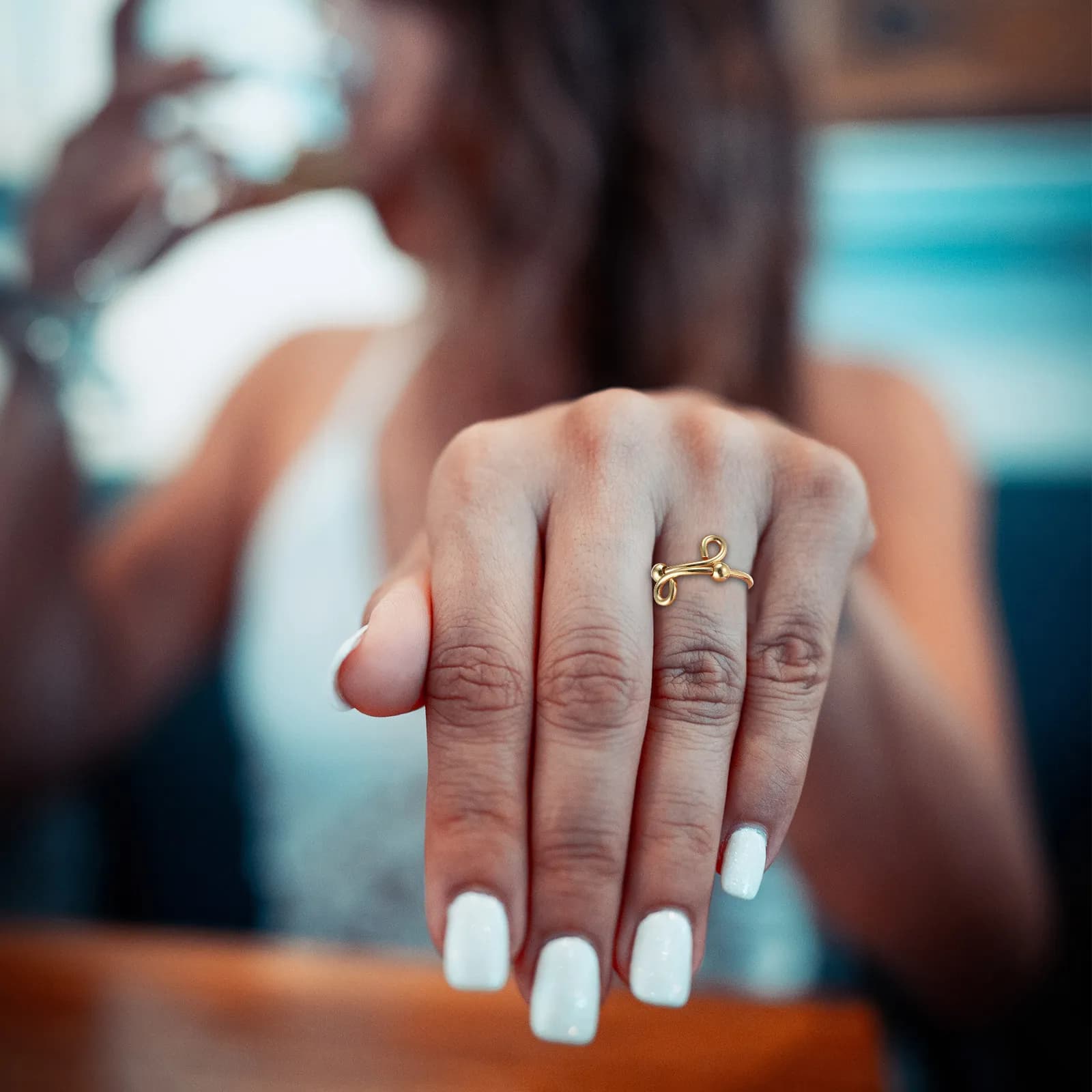 2 Pezzi Anello Antistress Regolabile, Gioiello Dorato e Argentato, Elegante Accessorio Femminile per Calma e Relax, Decorazione per Dita con Perline