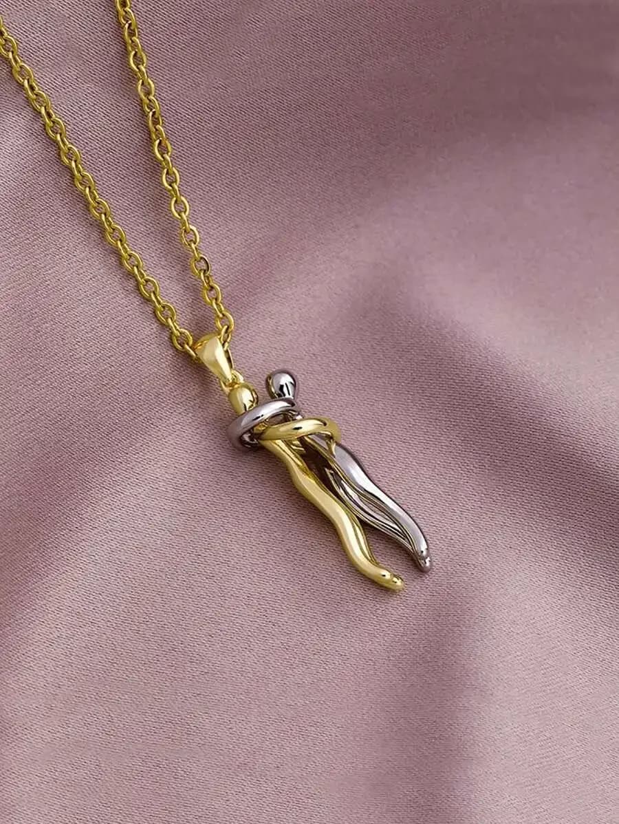 Dual-Tone Couple Hugging Pendant Necklace For Women, Romantic Fashion Jewelry Gift