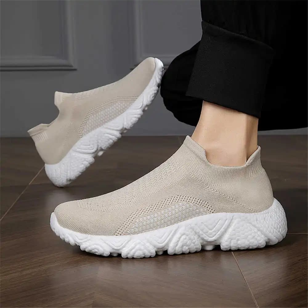 L'aspetto flatform aumenta le scarpe da ginnastica vintage basse scarpe sportive da uomo nere stivali primaverili moda casual-uomo Bity Tenks