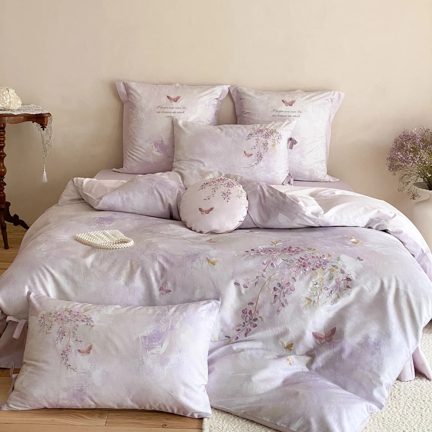 Luxury Bed Linen Set with Butterfly and Glycine Embroidery, 600TC in Egyptian Cotton, Copripiumin, Flat Bed Sheet/With Corners, Faithful, 4 Pieces