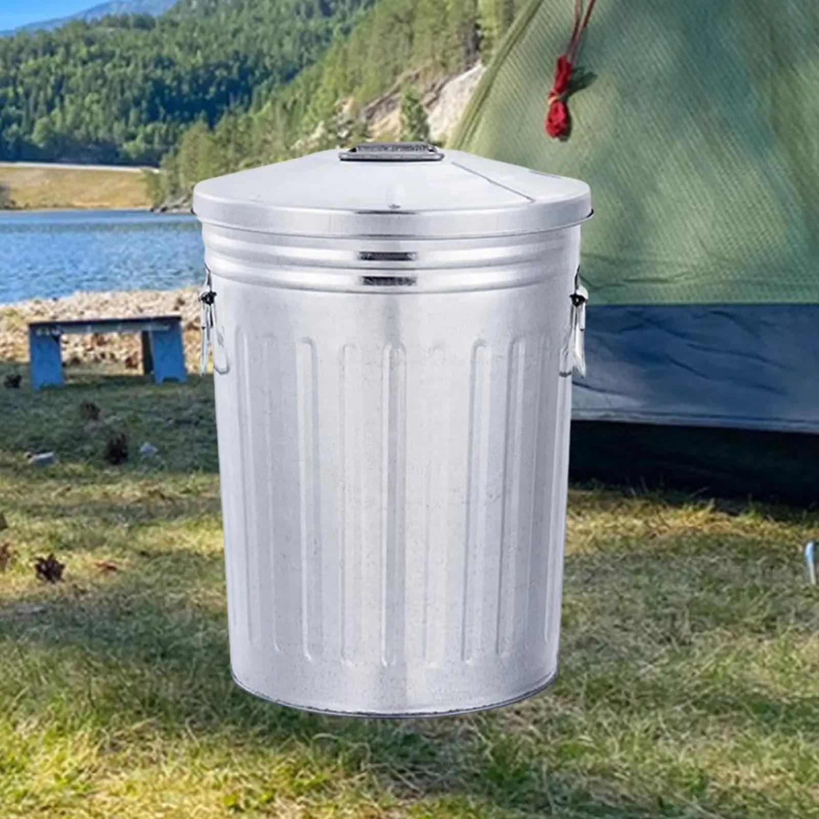 Cestino per rifiuti in metallo da esterno da 8 litri con coperchio sigillato, design rustico vintage per patio, compostiera da fattoria, contenitore di stoccaggio resistente e versatile