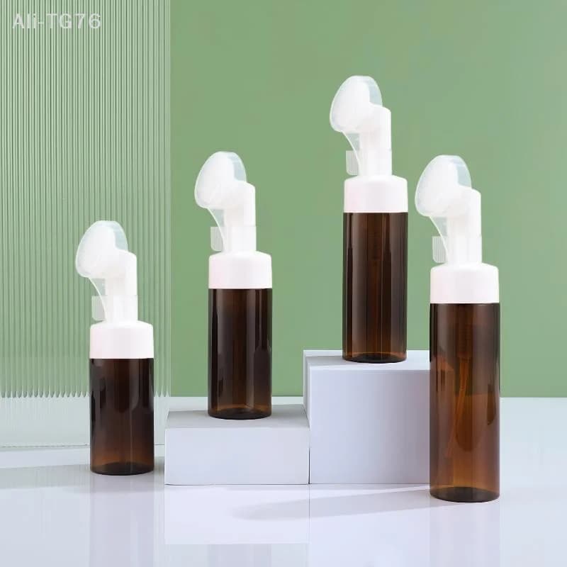 Flacone schiumogeno marrone in plastica per detergente viso con pompa dosatrice e testina in silicone, ricaricabile, per shampoo