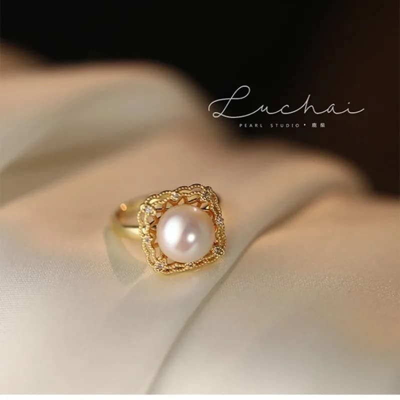 Anello quadrato rotondo con perla imitazione pizzo Nicchia Design di fascia alta Temperamento unico Gioielli versatili di nuova moda