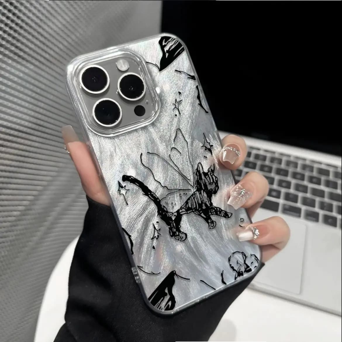 Cover per iPhone con Gatto e Farfalla Scuri e Linee, per iPhone 17 Pro Max Air X XR XSMax 7 8 Plus 16 15 14 13 12 11, Cover Rigida Posteriore con Cartone Animato