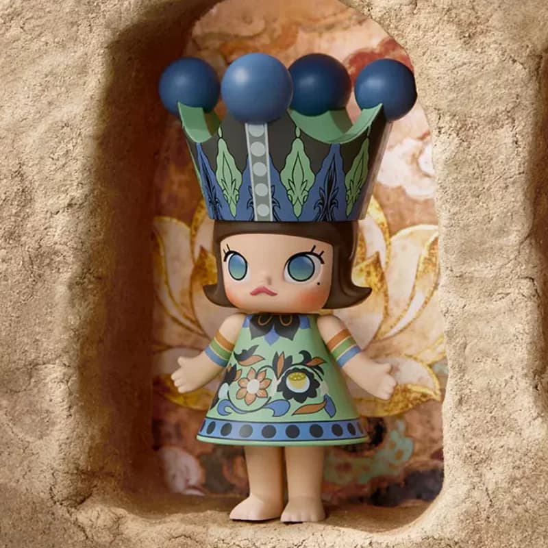 POPMART MEGA ROYAL MOLLY 100% Anniversary Series1 Blind Box Guess Bag Desktop Decoration Blind Bag Toys Anime Figure Cute Model