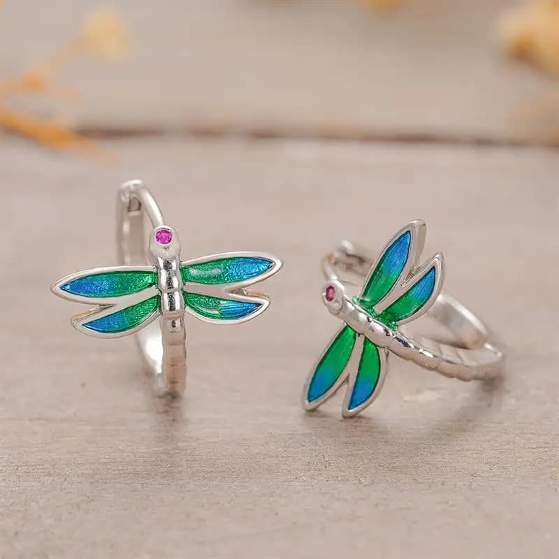 Huitan Women Hoop Earrings Dragonfly Shaped Inlaid Bright Red Cubic Zirconia Fashion Wedding Party Charming Accessories Jewelry