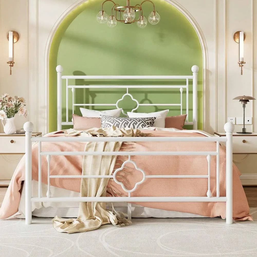 Base letto matrimoniale in metallo con testiera e pediera in stile vittoriano vintage, con supporto per materasso integrato