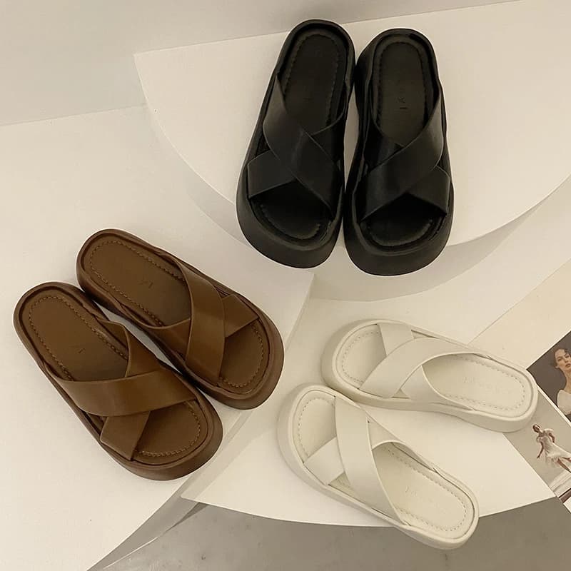 2023 New Gladiator Summer Sandalias Fashion Platform Shoes donna Flats eleganti pantofole Open Toe Comfort Beach Slides scarpe da donna