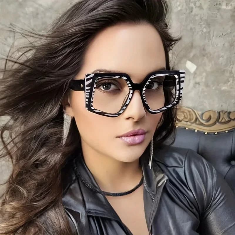 Occhiali classici quadrati semplici anti-luce blu, unisex, lenti trasparenti alla moda, adatti per l'uso quotidiano.