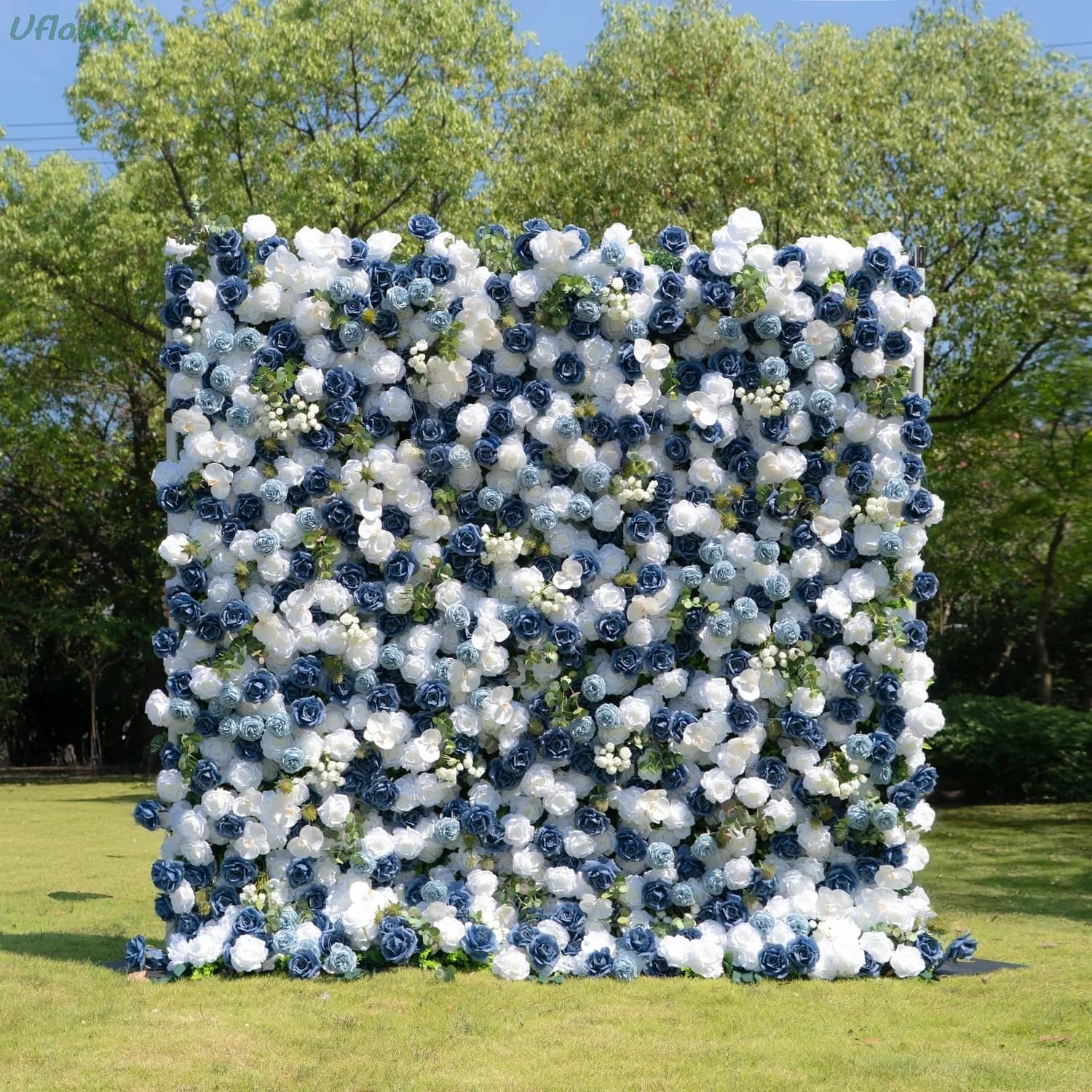 Tenda da appendere artificiale da parete con fiori di rosa bianca blu Uflower per decorazioni di sfondo per feste di matrimonio