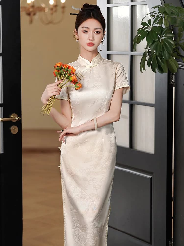 Nuovo Abito Qipao in Stile Cinese per Giovani Donne, Elegante Vestito da Sposa Bianco Senza Maniche a Lunghezza Media per Occasioni Formali