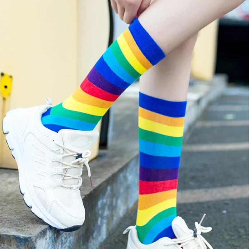 Calze lunghe da donna in cotone LGBT, a tubo medio, stile Harajuku, colorate, casual, sportive, arcobaleno, alla moda