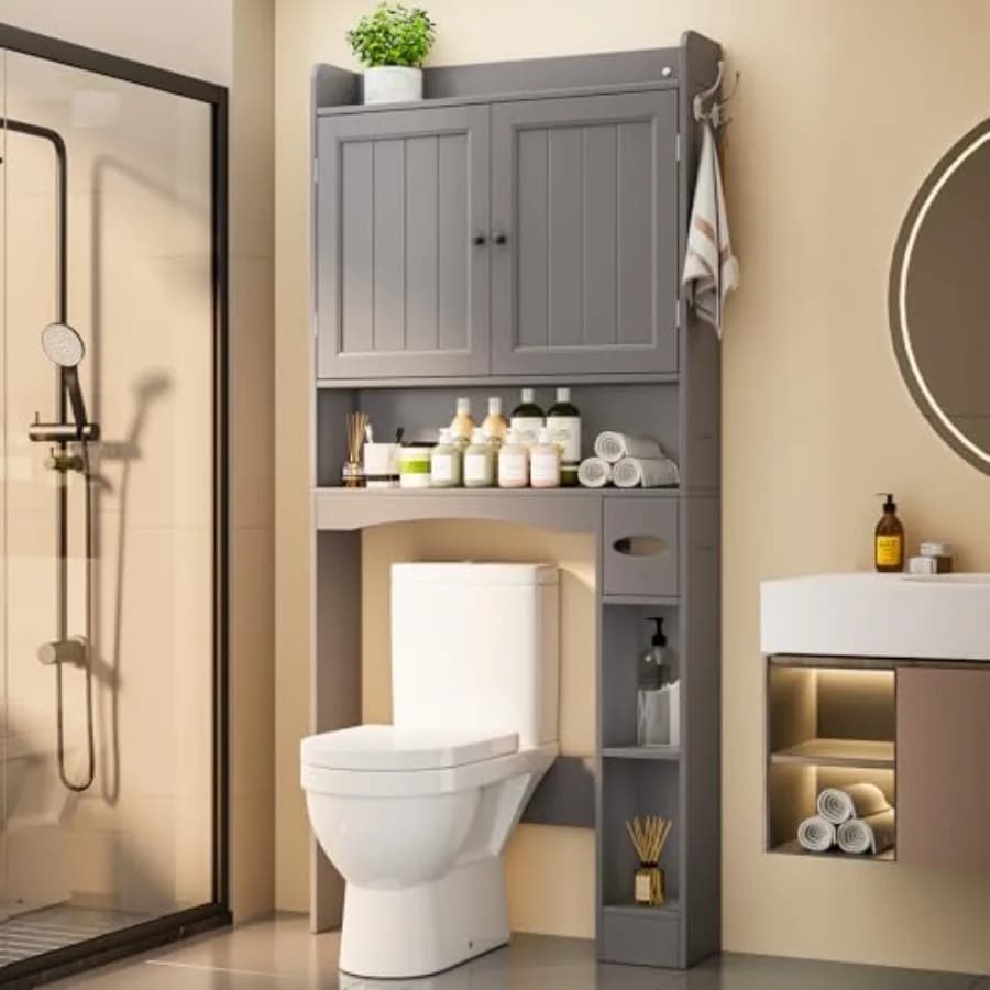 Mobiletto Salvaspazio Sopra il WC 32.3 W Grigio, Organizzatore Bagno con Ante, Ripiani Regolabili, Porta Carta Igienica, 2 Ganci Laterali S