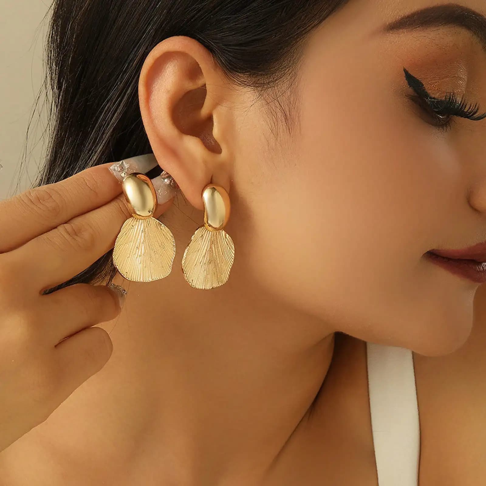 Minimalist Personality Elegant High-End Earrings, Cool Style Light Luxury Earrings Versatile And Elegant