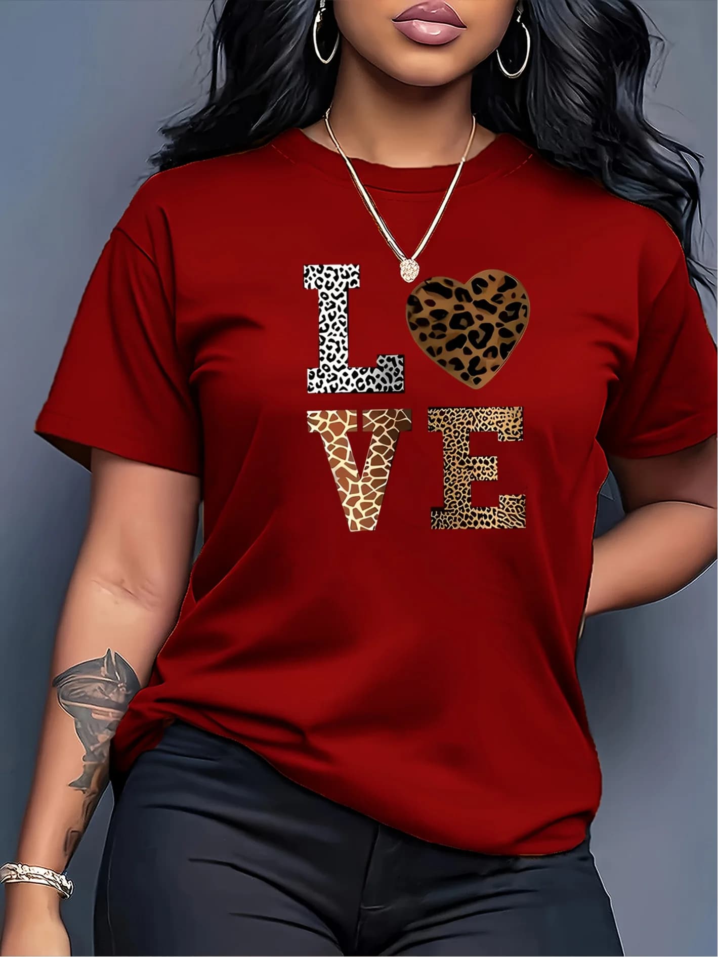 Fashion White 'Love' Leopard Heart Pattern T-shirt-Casual Round Neck Short Sleeves Casual T-shirt Leopard Heart Pattern