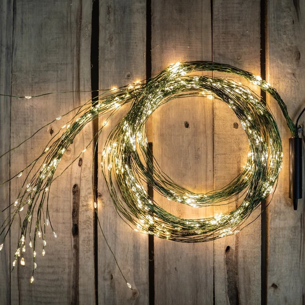 Lampade a cascata con cavo verde da 600 LED Luci da fata per esterni Luci per albero di Natale per tende da festa di nozze Ghirlande stradali Vacanze