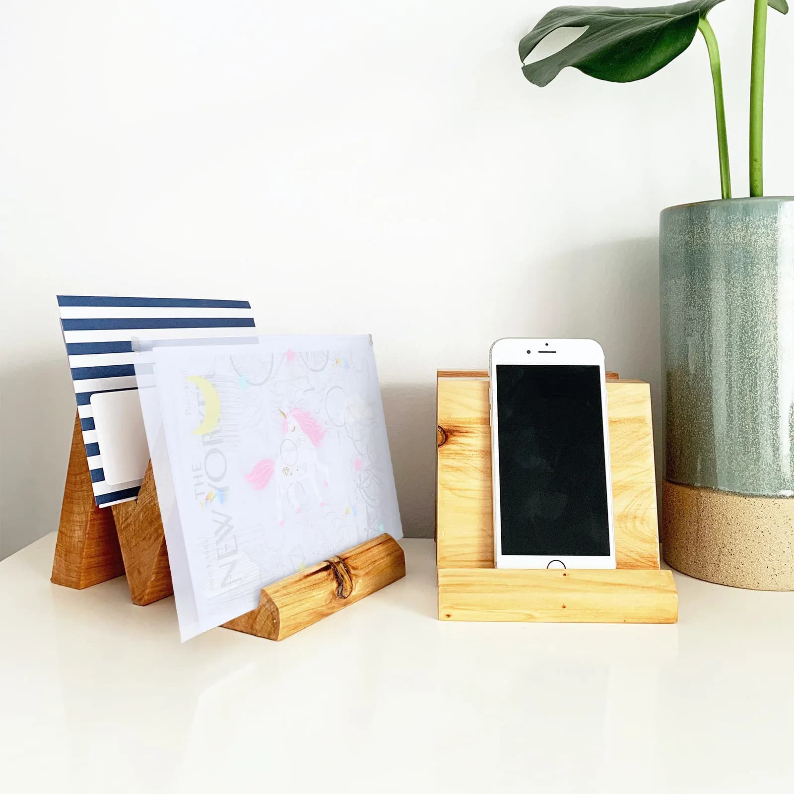 4 pezzi Portadocumenti con motivo a cartoni animati, Buste portadocumenti in plastica con chiusura a cerniera, Organizzatore per documenti A4, Cartella portatile per cancelleria