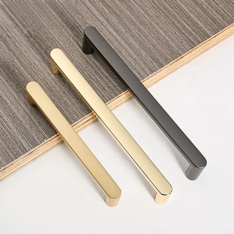 Maniglia moderna e minimalista in lega di zinco, armadio di lusso, maniglia dorata, maniglie per porte dell'armadio, cassettiere