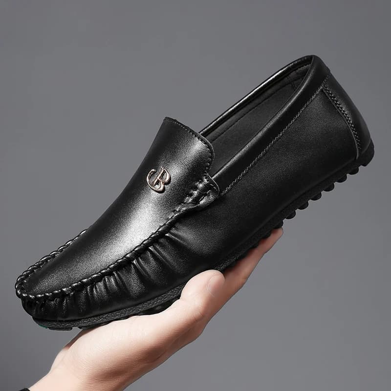 Mocassini Penny in pelle leggera Scarpe casual da uomo 2025 Mocassini da uomo Slip on traspiranti Scarpe da guida maschili Nero Rosso