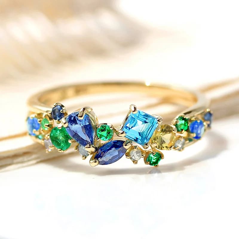 Huitan anelli di zirconi colorati di lusso per le donne accessori per fedi nuziali Color oro gioielli da sposa alla moda di nuova concezione