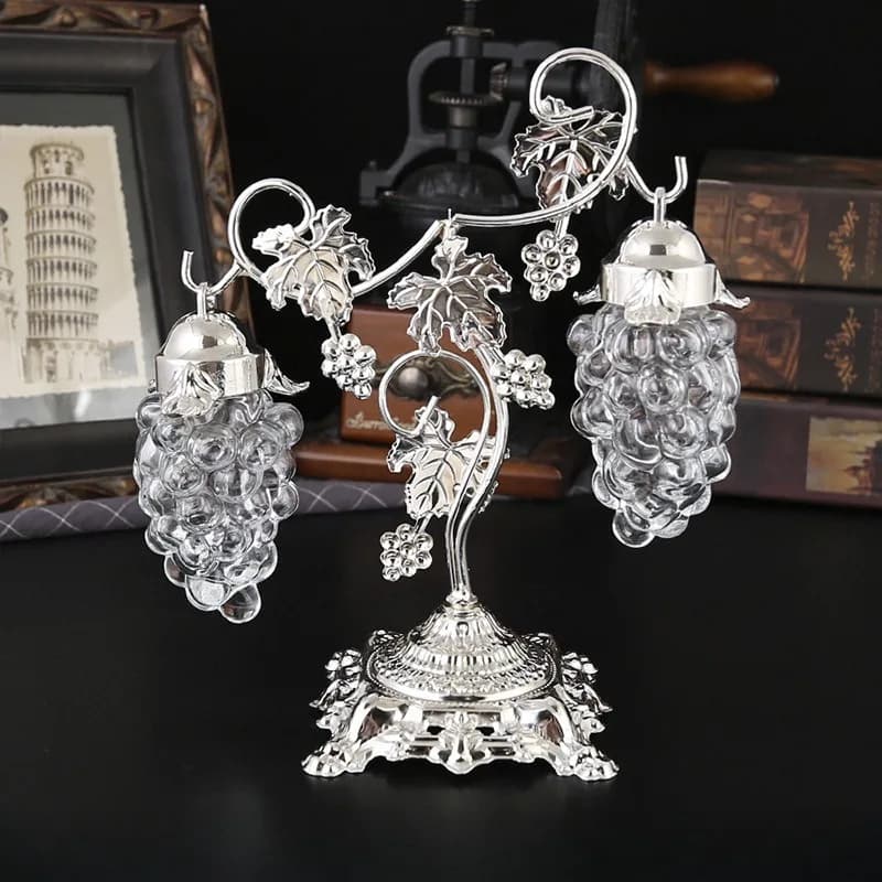 Set di saliera e pepiera a forma di grappolo d'uva in stile europeo, ornamento di lusso per la conservazione dei condimenti da tavolo, decorazione per la tavola.