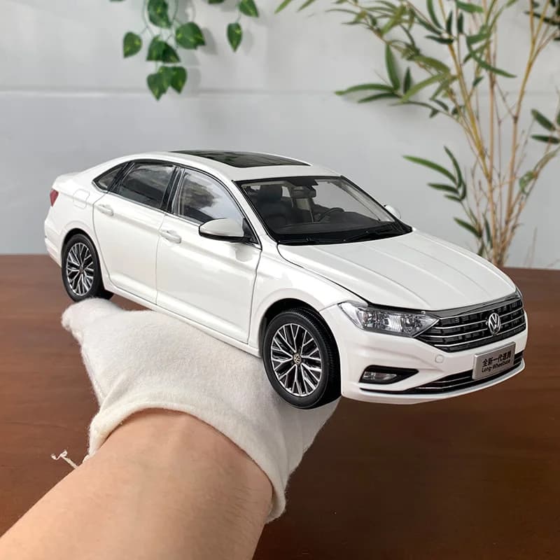 Modello in scala originale 1:18, Volkswagen VW SAGITAR, Nuovo JETTA in Europa, modello pressofuso per collezione e display