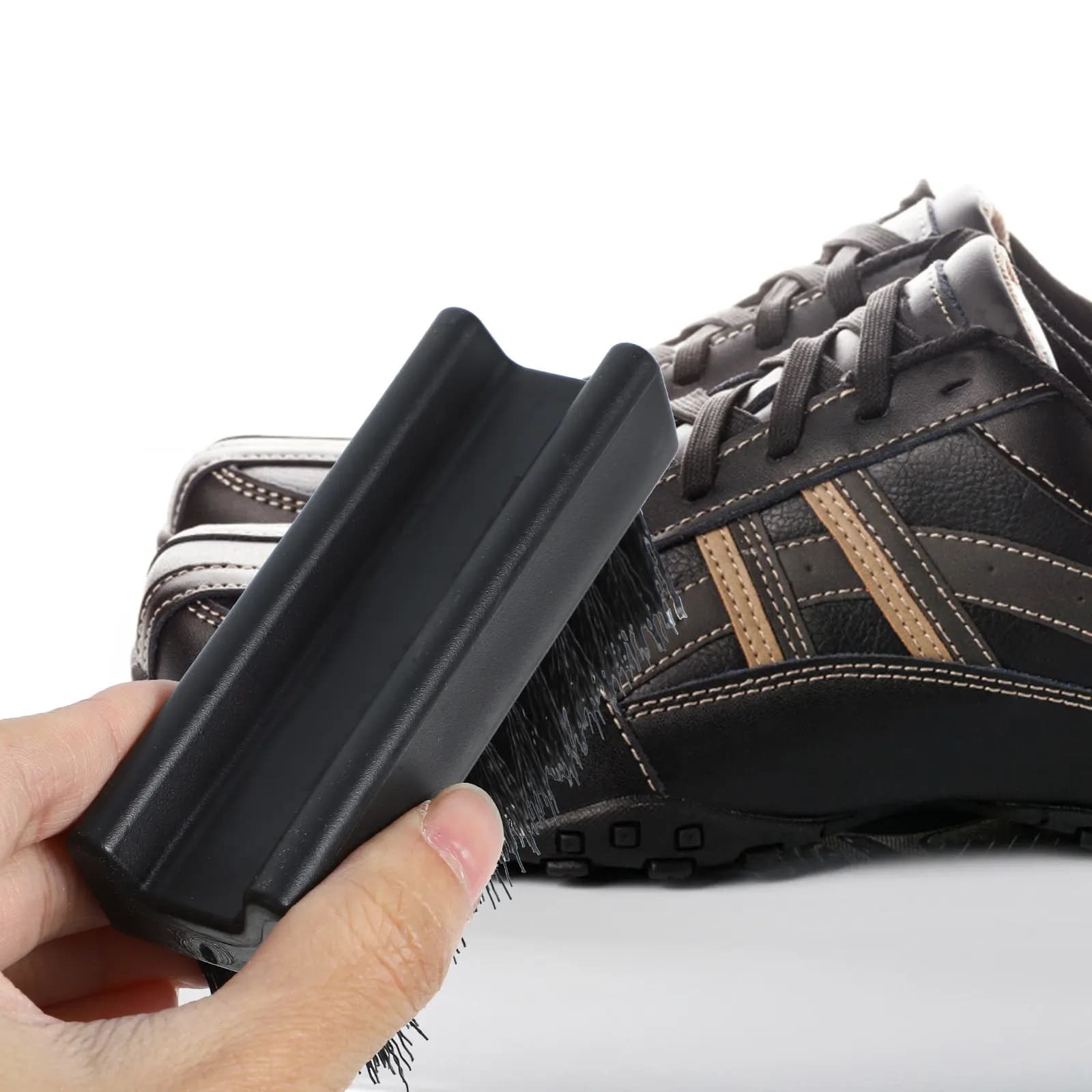 Set di 2 Spazzole per Pulizia Scarpe, Spazzole Dure e Morbide con Manico Lungo, Strumenti Efficienti per Lucidatura e Pulizia