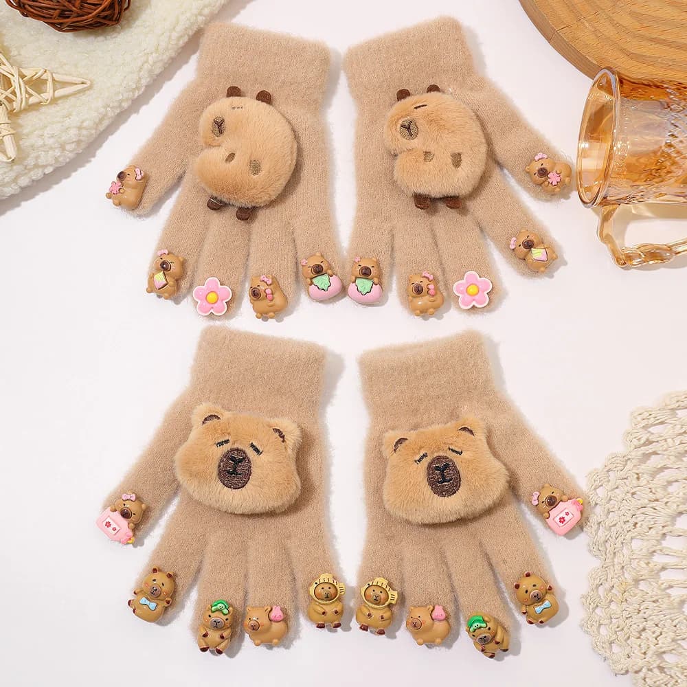 Adorabili guanti invernali da donna con simpatica decorazione capibara, comodi e caldi, ideali per la scelta del regalo in bicicletta