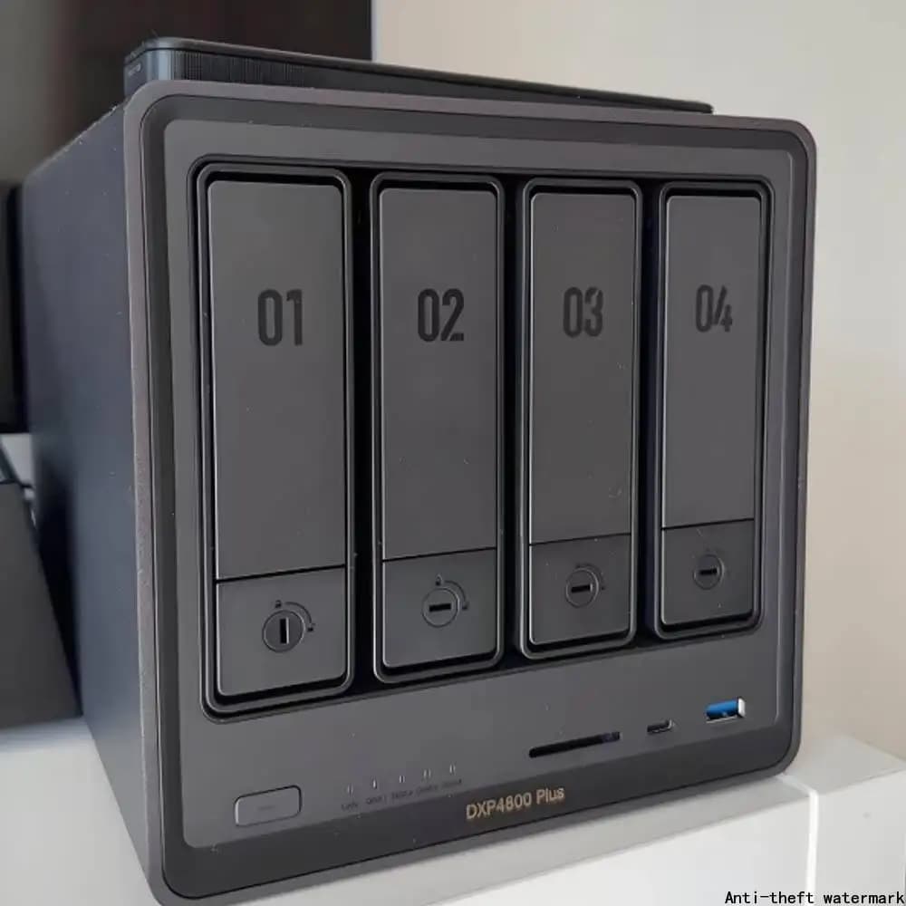 2026 - Server NAS DXP4800 Plus con CPU 8505, 8GB DDR5 RAM, SSD da 128GB, 2.5GbE, 4K, senza dischi, interfaccia USB - Disponibile