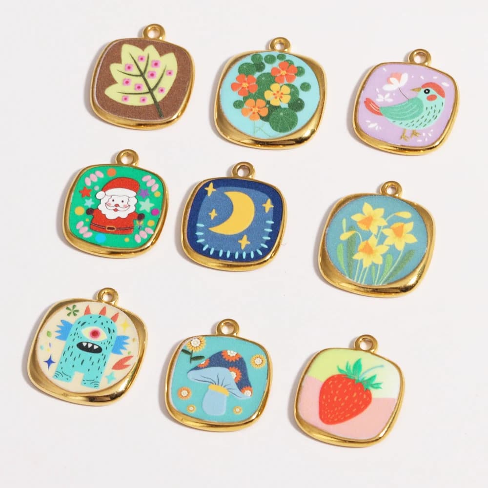 Ciondolo con ciondoli a forma di fiore quadrato placcato PVD color oro in acciaio inossidabile per accessori per la creazione di gioielli con orecchini, braccialetti, collane fai da te