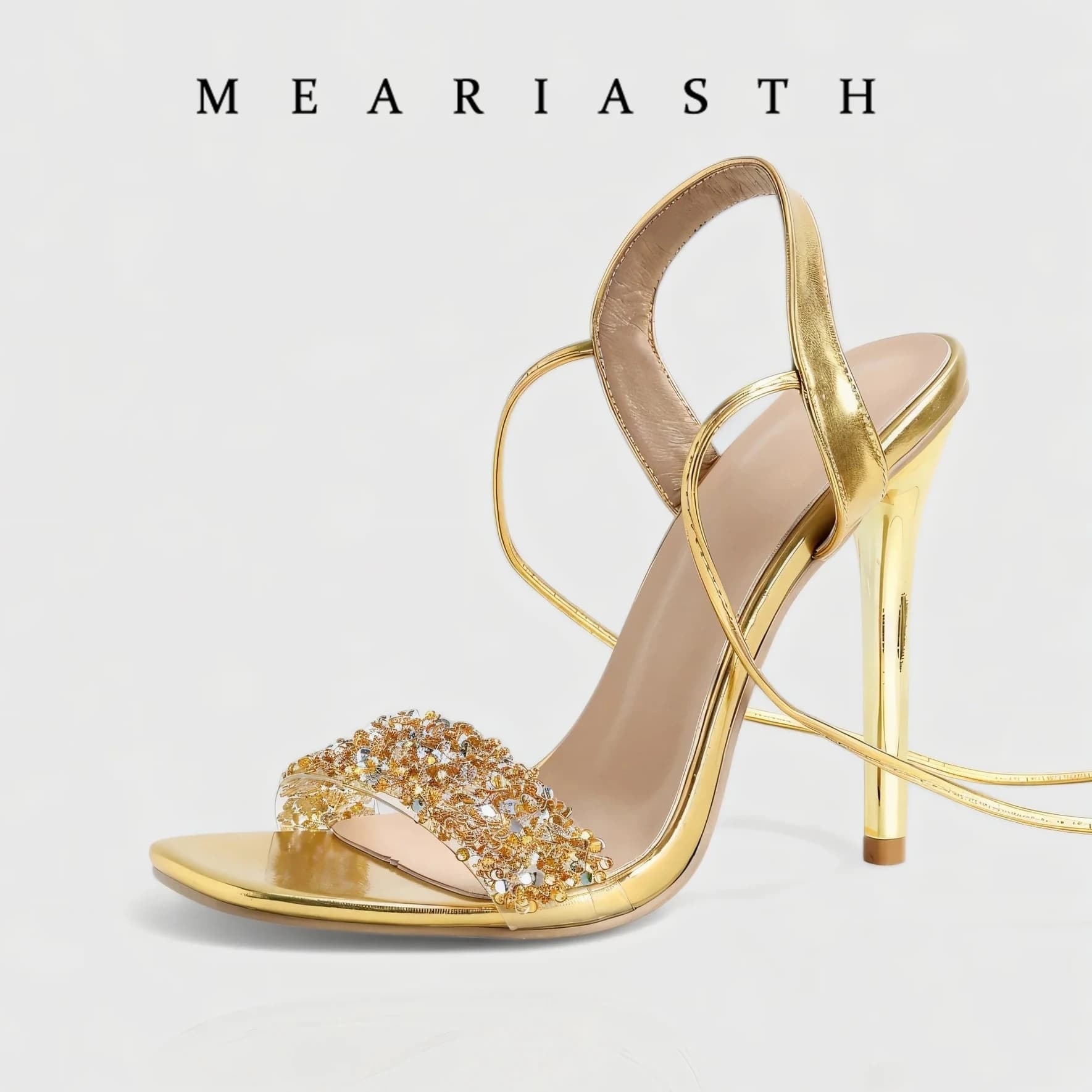 Women's sandals with square crystal and rhinestone tip, fashionable design, with strap and stiletto heel, perfect for parties and summer events.