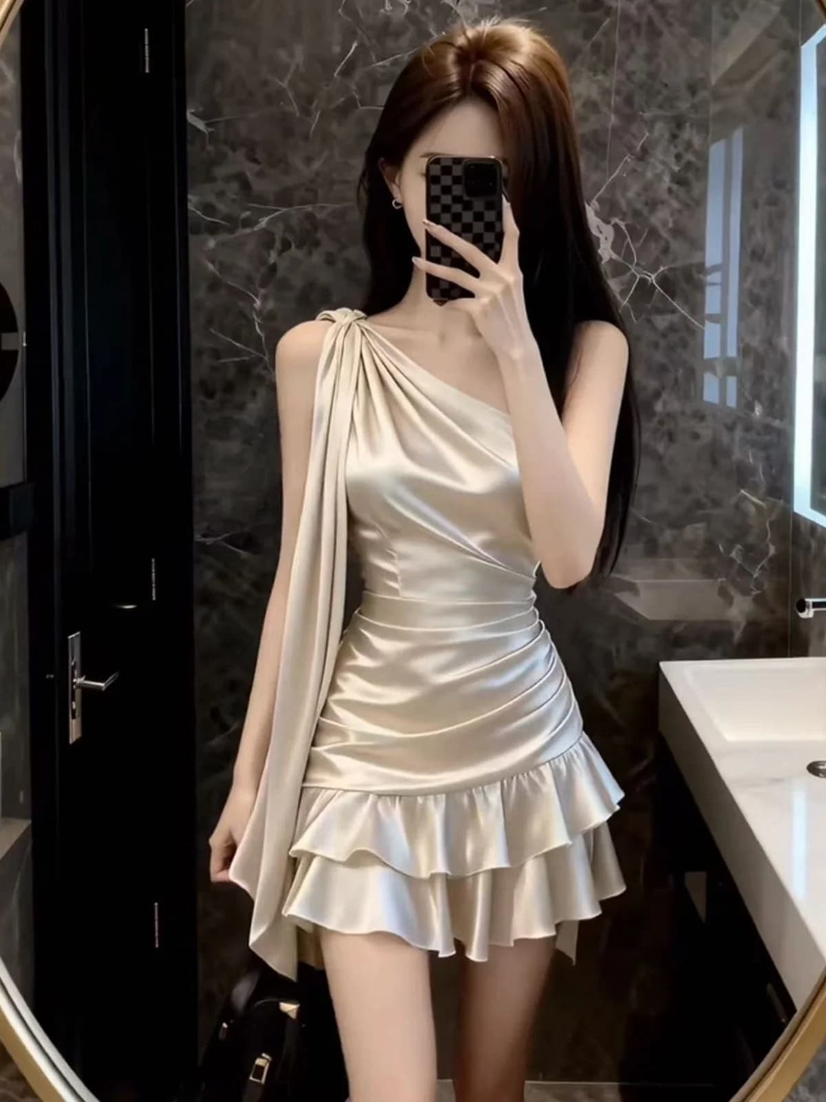 Unique Shoulder Hanging Neck Dress Women's Backless Waist Cinching Cake Skirt Rich Girl Style Slimming Short Dress for Party