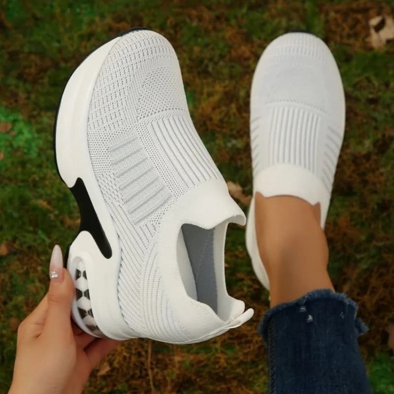 Sneakers con Zeppa da Donna, Slip-on in Maglia Traspirante, Punta Rotonda, Ammortizzazione ad Aria, Aumento di Altezza, Leggere e Resistenti