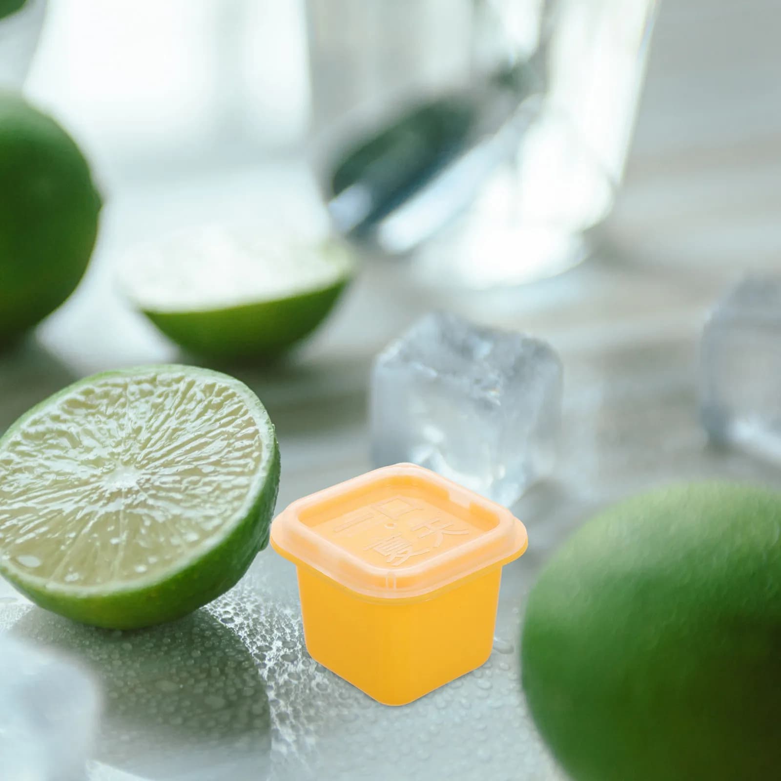 Stampo per cubetti di ghiaccio quadrati grandi con coperchio, facile da usare per cocktail, bevande, gelatine, cioccolato, sapone