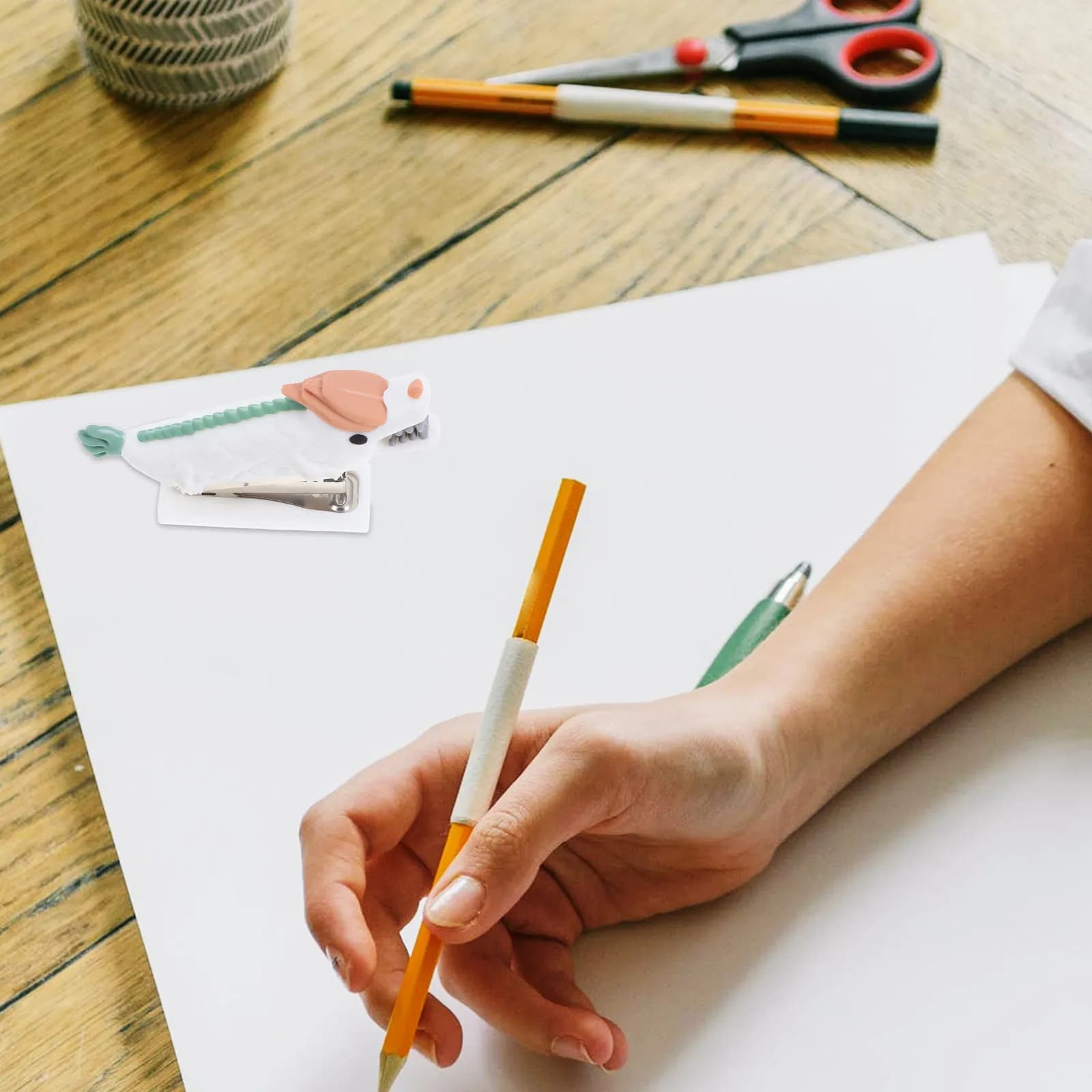 Simpatico Mini Graffettatore a Forma di Drago, Portatile e Compatto per Scrivania, Casa, Ufficio, Scuola, Accessorio da Scrivania Elegante e Kawaii