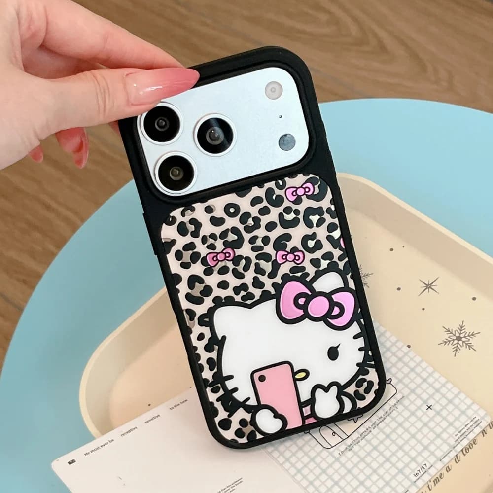 Custodia Protettiva di Lusso con Stampa Leopardata e Dettagli Dorati Hello Kitty per iPhone 17 Pro 15 16 14 Pro Max - Cover Cartoon