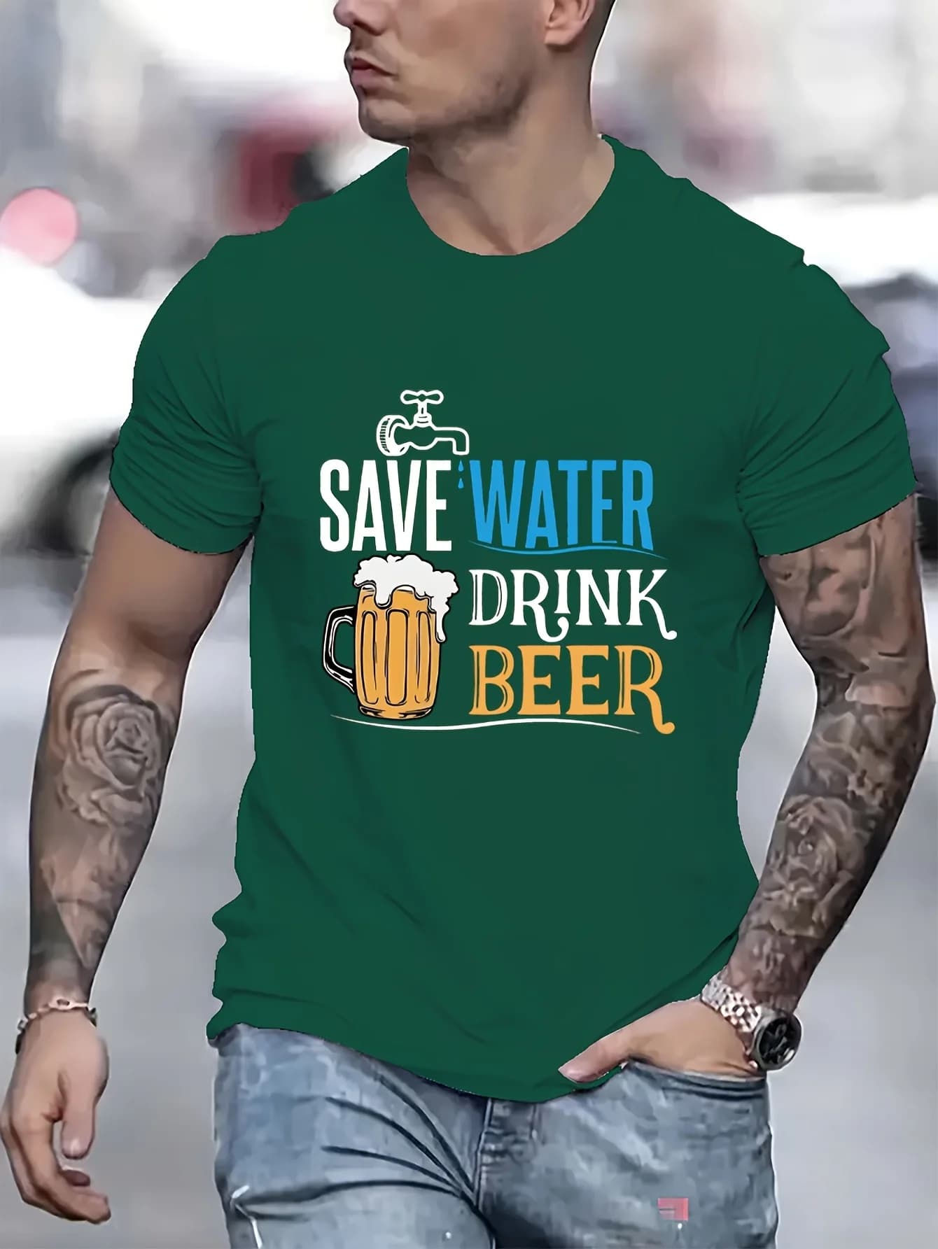 Stampa grafica casual da uomo: design "Save Water Drink Beer", maglietta girocollo in cotone 100% con tazza da birra e illustrazione di rubinetti.