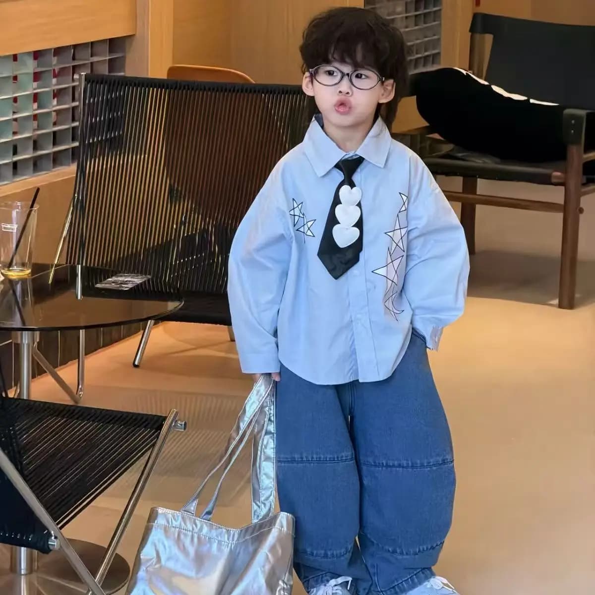 Set Camicia Primaverile per Ragazzi 2026 Nuova Collezione Primavera Camicia con Stampa a Stelle per Bambini Set Due Pezzi Jeans alla Moda per Ragazzi