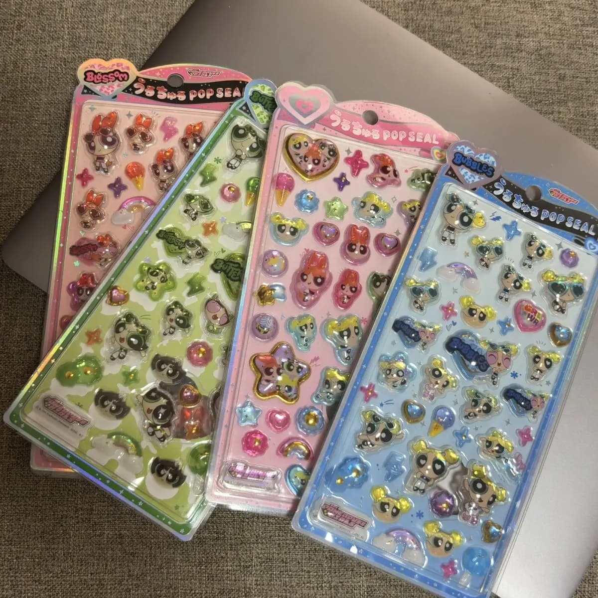 Adesivi 3D a Rilievo delle Powerpuff Girls, Decorazioni Floreali in Cristallo con Stampa a Caldo, Adesivi Carini per Cartoni Animati