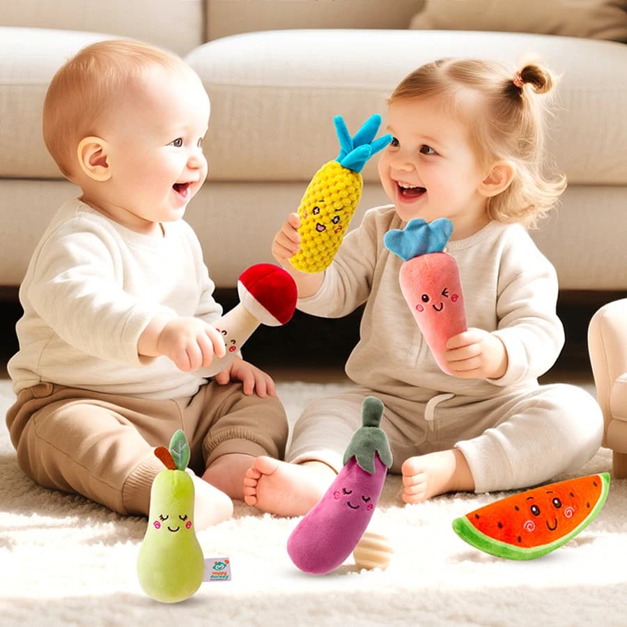 Set di Sonagli in Peluche per Neonati, Giocattoli Morbidi a Forma di Frutta e Verdura, Giocattoli Sensoriali Sonori, Regalo per Neonati 0-12 Mesi