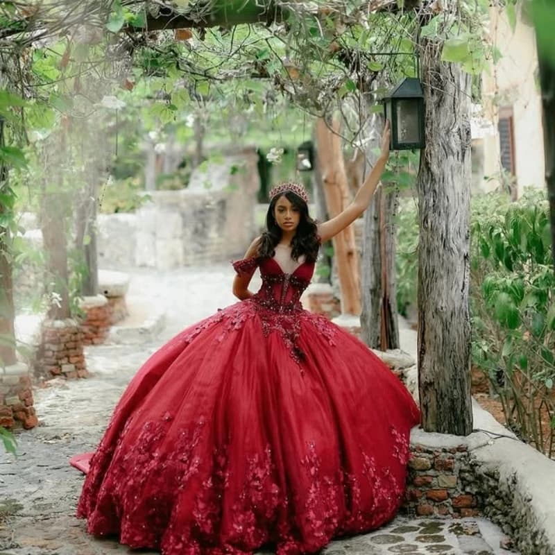 Abiti Quinceanera rossi personalizzati con spalle scoperte applique in cristallo Fiore 3D in pizzo Coda lunga Vestido 15 Quinceanera
