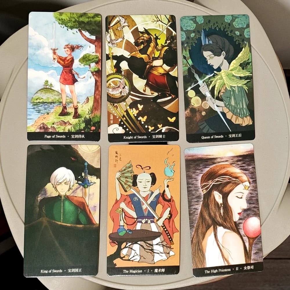 Mazzo di tarocchi Arcana 78 carte dei tarocchi da 78 pezzi basate sul sistema Rider Waite presenta le opere d'arte di 78 artisti talenti 10,3 * 6 cm