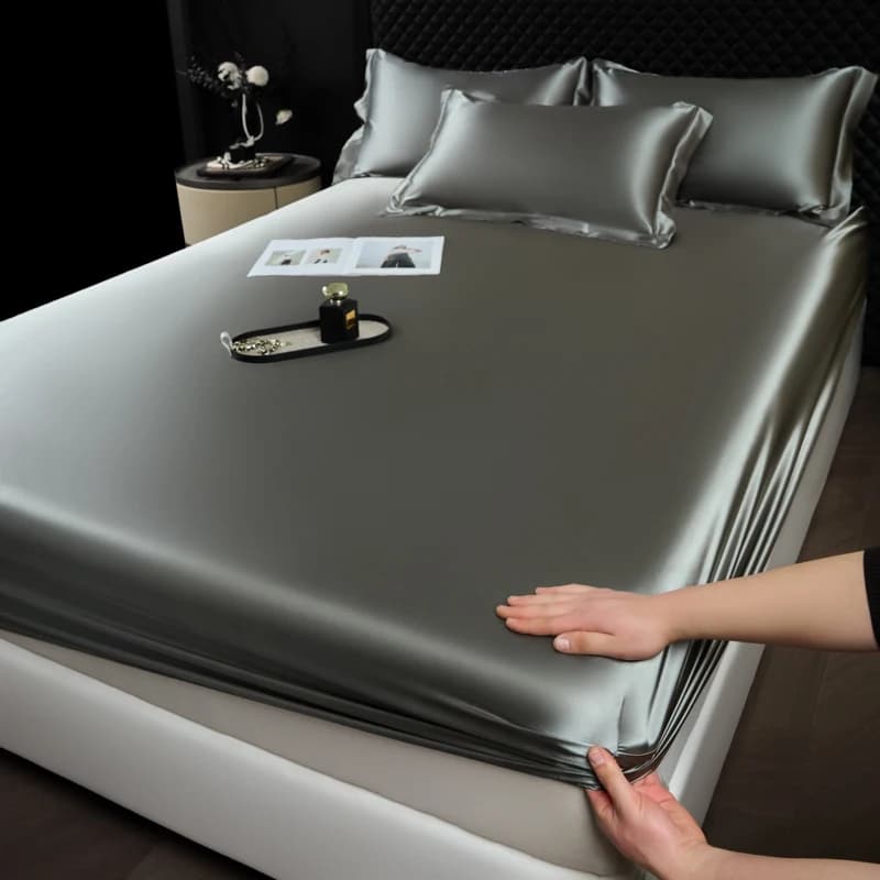 Solid Color Fashion Satin Fitted Sheet Rayon Mattress Cover with Elastic Band Bed Sheet for Bedding 180x200