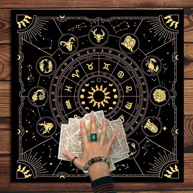 Tovaglia a tema Astrologia e Tarocchi VIKAMA, nera e oro, con motivo a dodici costellazioni, adatta per studio di tarocchi