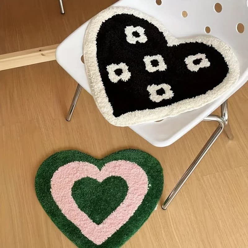 VIKAMA Lovely Heart Shaped Fluffy Mini Rug Non Skid Floor Rug For Coquette Style Apartment Vanity Chair Interior Decoration